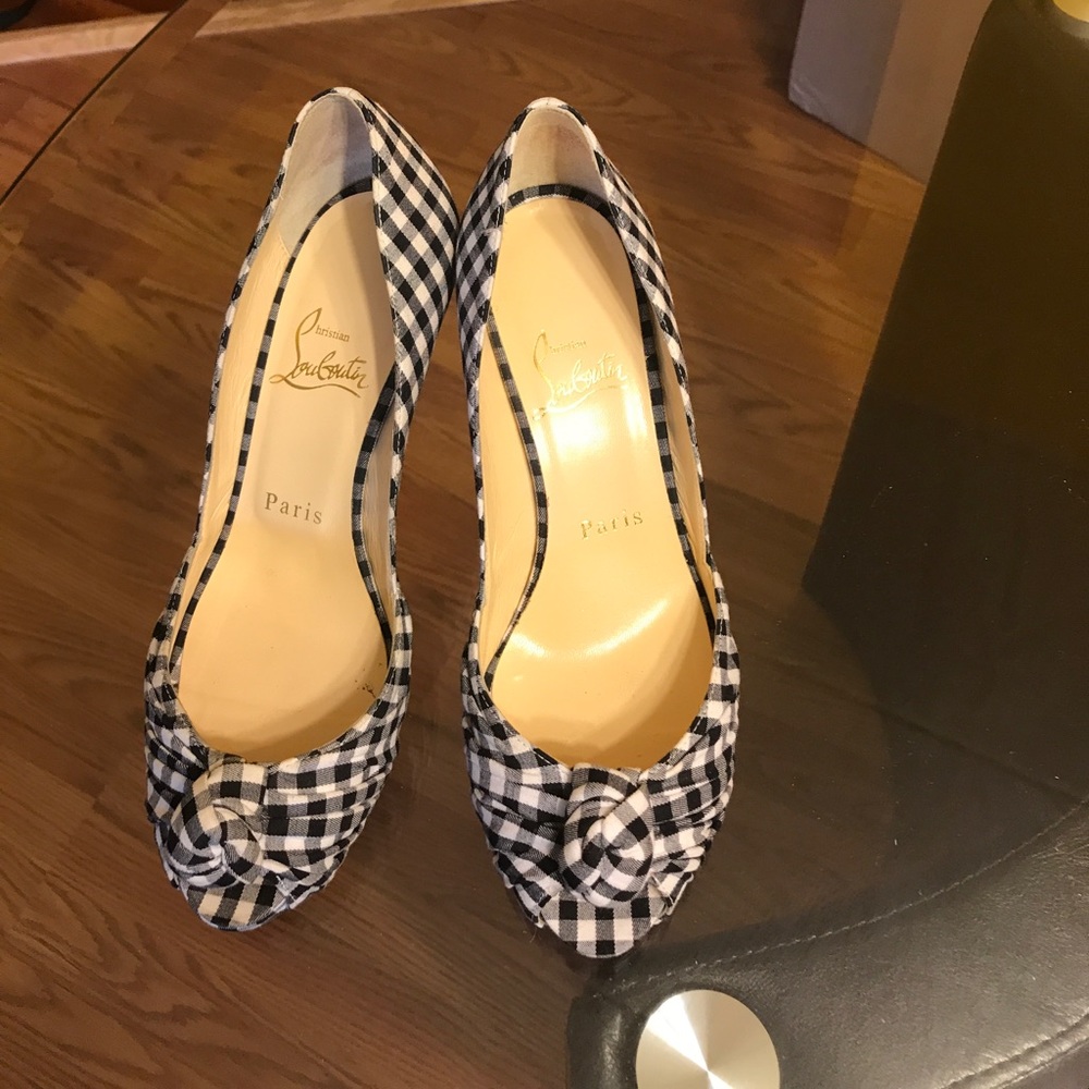 ✅SOLD✅Christian Louboutin Greissimo 85