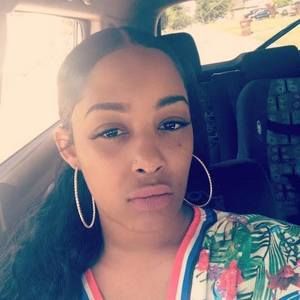 Meet your Posher, Deandrea