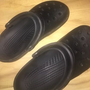 black crocs