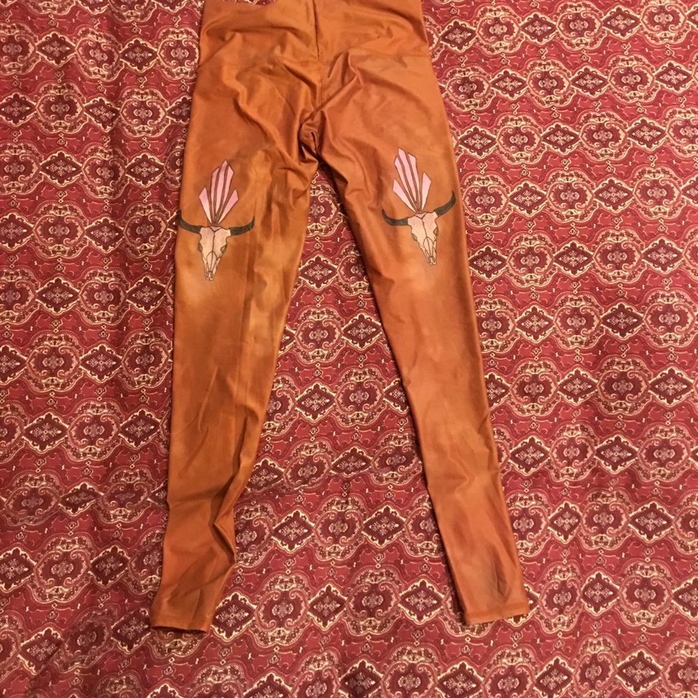 Size Medium Teeki Yoga Pants