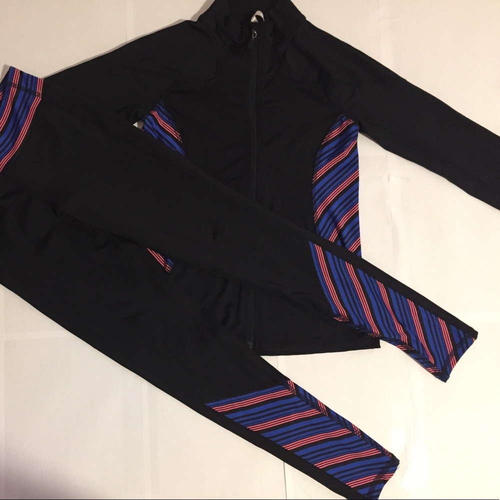 Work out pants/shirt