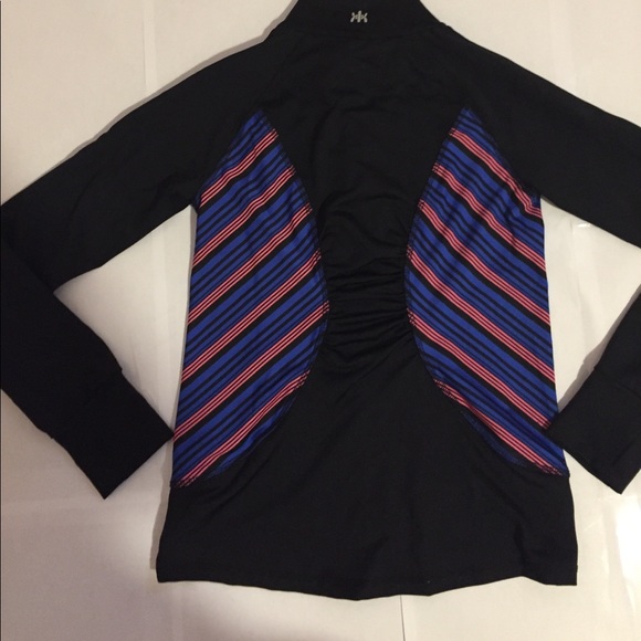 Work out pants/shirt - Picture 4 of 8