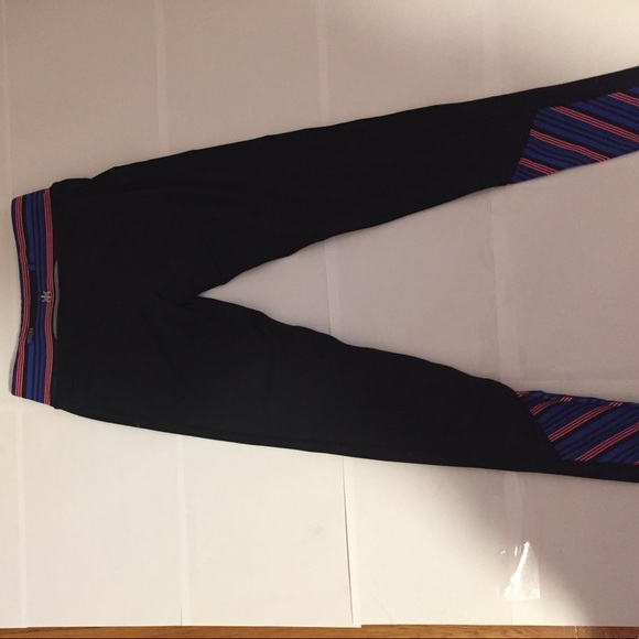 Work out pants/shirt - Picture 6 of 8