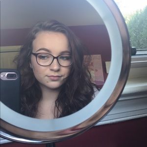 Meet your Posher, Sophia