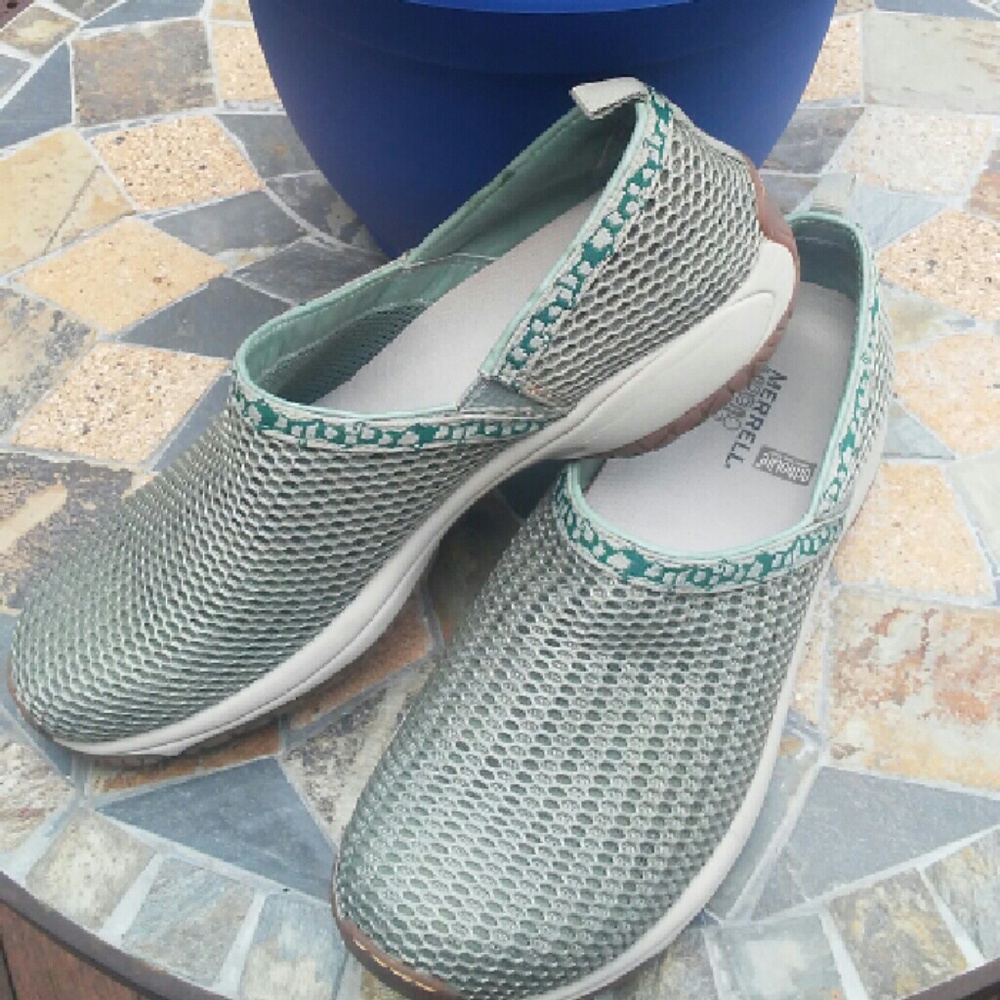 Woman's Merrell Mocs