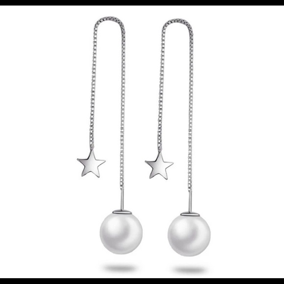 Trendy Pearl and Star Earrings - Picture 2 of 4