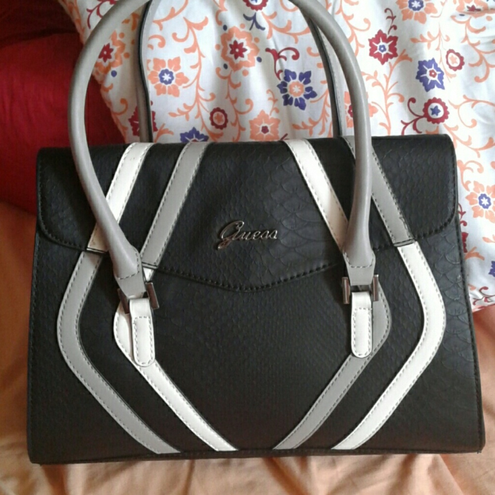 Guess bag