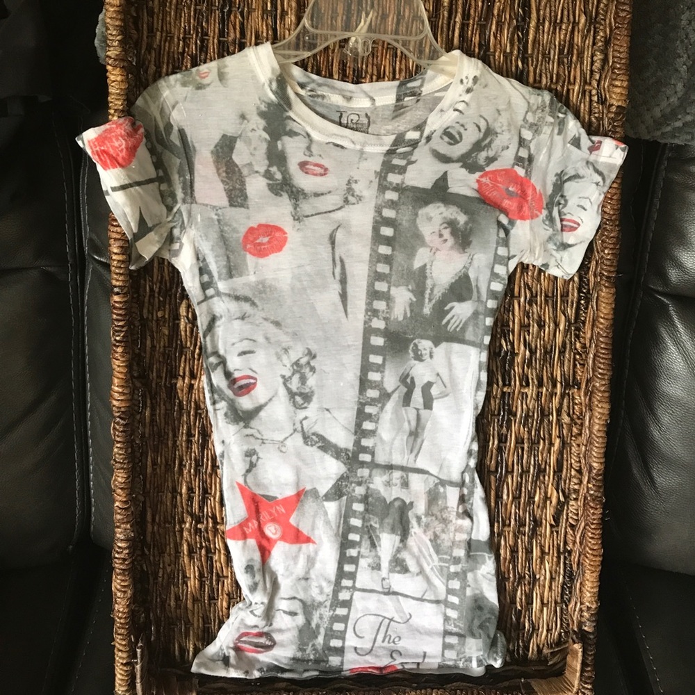 Marilyn Monroe shirt