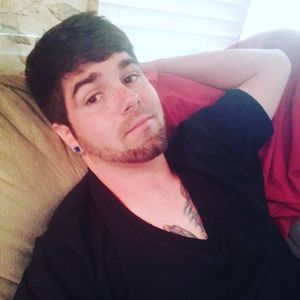 Meet your Posher, Dustin