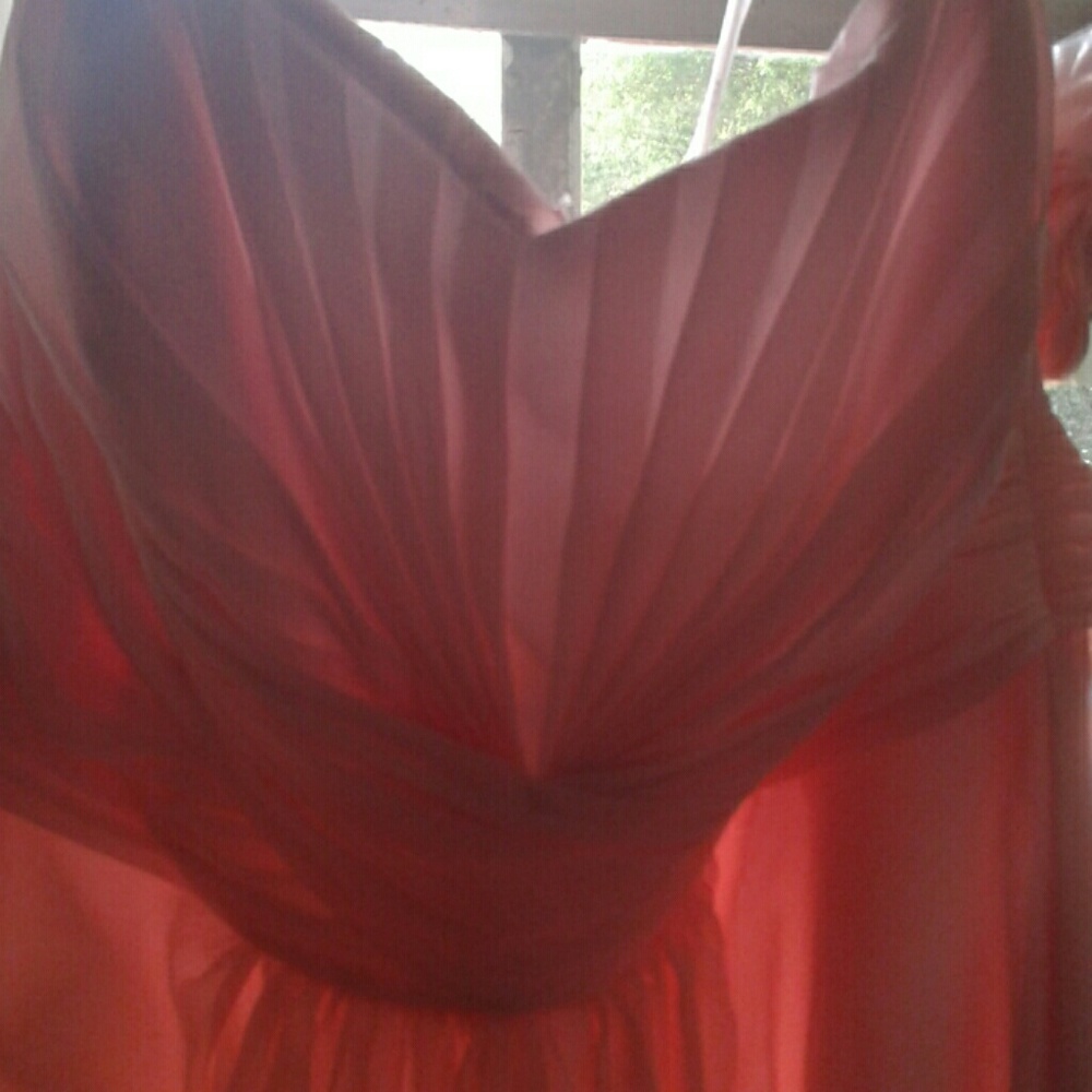 Dress - Picture 3 of 6