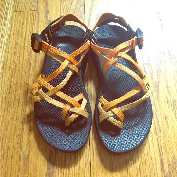 strappy chacos