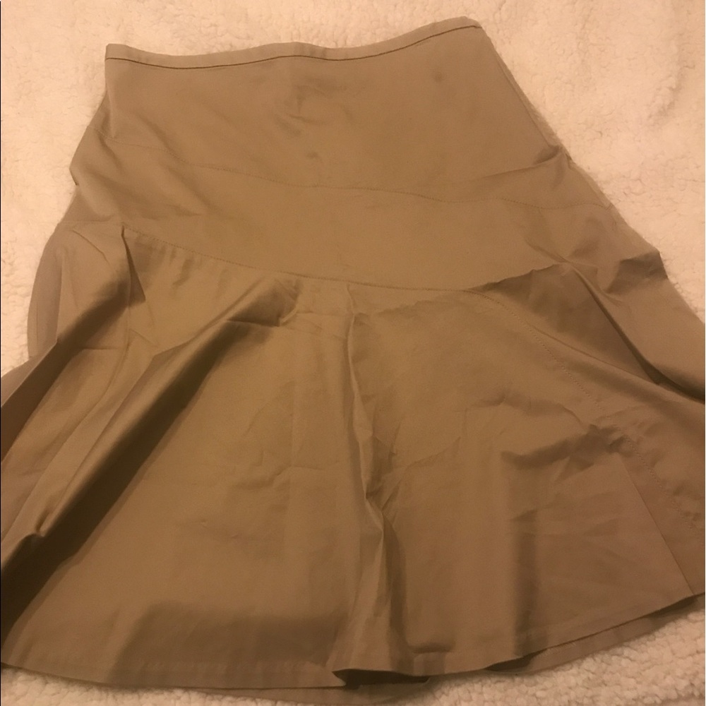 Brown gap skirt size 8