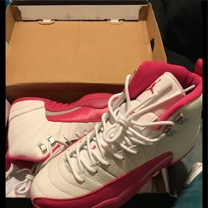 Jordan 12's