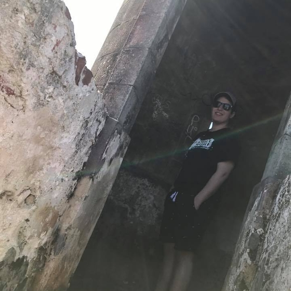 Meet your Posher, Erin - Picture 1 of 1