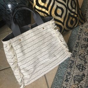 Navy tote