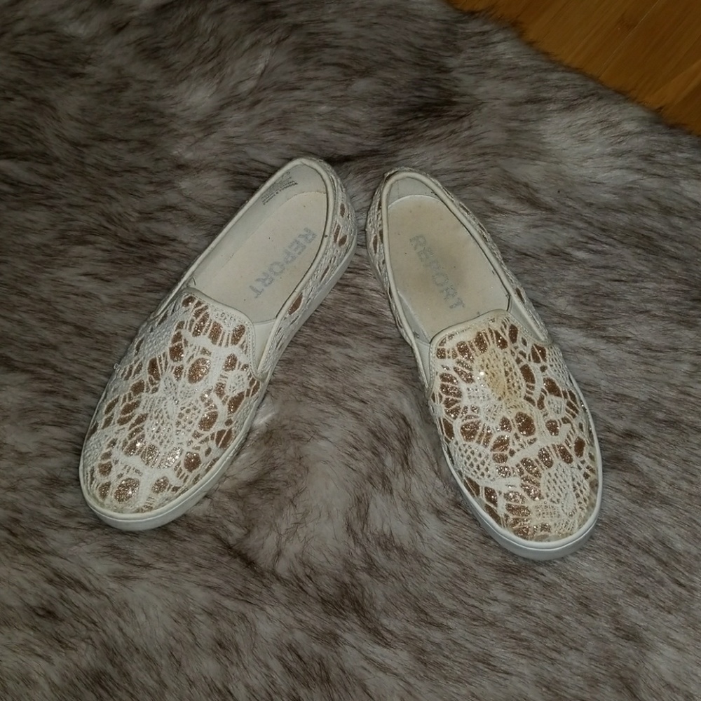 Shoes - Picture 2 of 3