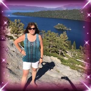 Meet your Posher, Adriana