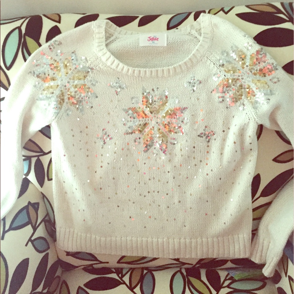 A Cozy decorative Sweater
