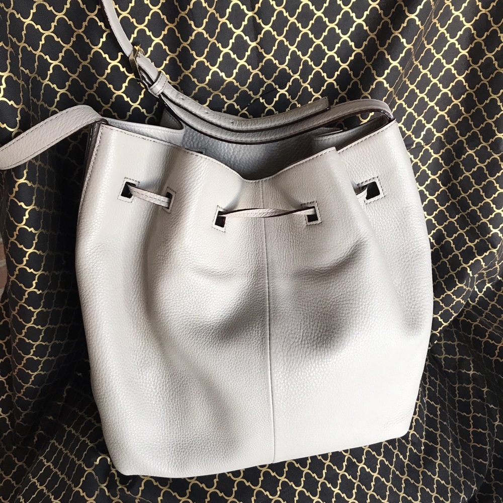 Kate Spade Grey Street Cooper bucket bag - Picture 3 of 7