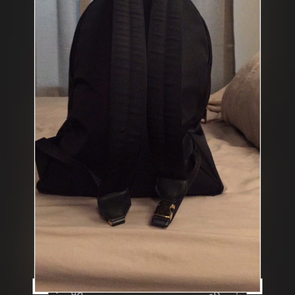 Versace bag - Picture 2 of 2