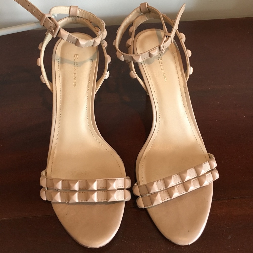 BCBGeneration Dacotah-X Sandals