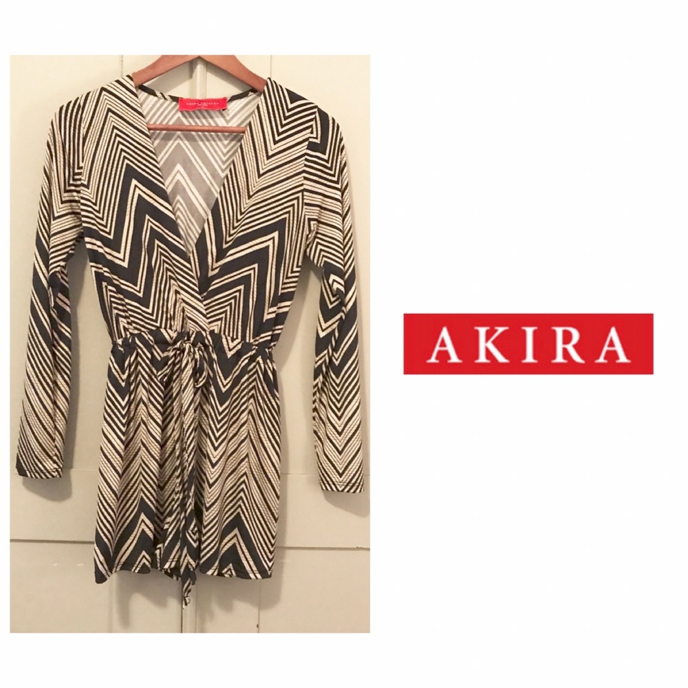 AKIRA Romper Chevron Long Sleeve