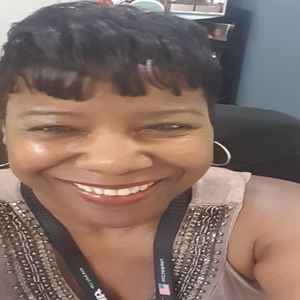 Meet your Posher, Cassandra