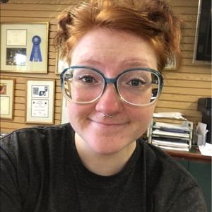 Meet your Posher, Ashley