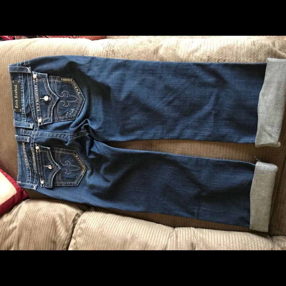 Rock Revival Crop Jeans