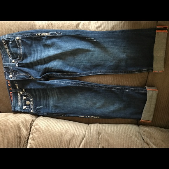 Rock Revival Crop Jeans - Picture 2 of 3