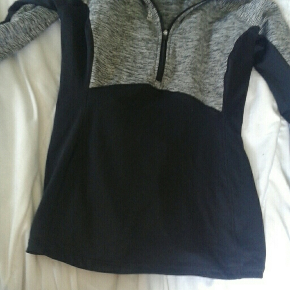 Reebok pullover - Picture 3 of 4
