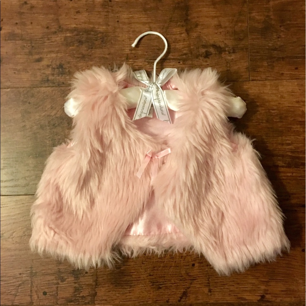 Baby Pink Fur Vest 🎉🎉 Host Pick