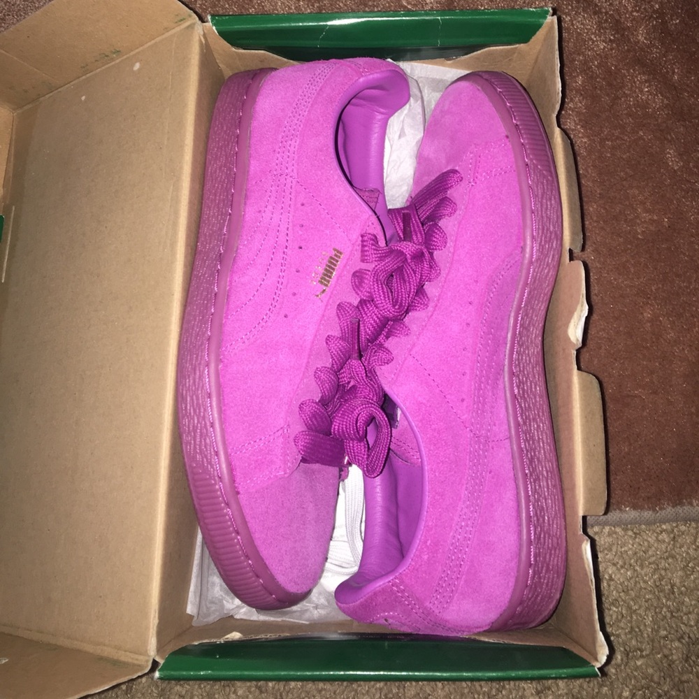 Women's Puma Suedes