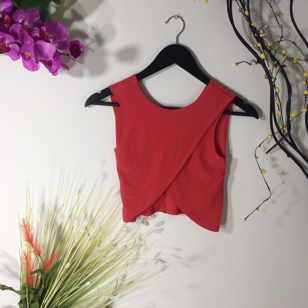 2-way convertible crop top