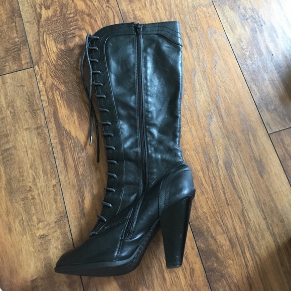 Lace up heeled boots - Picture 2 of 6