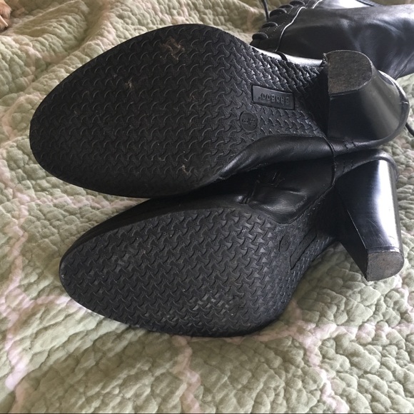 Lace up heeled boots - Picture 3 of 6