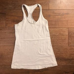 Lulu lemon top size 8.