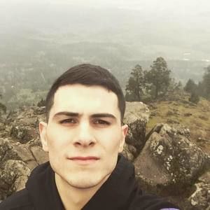 Meet your Posher, Cameron