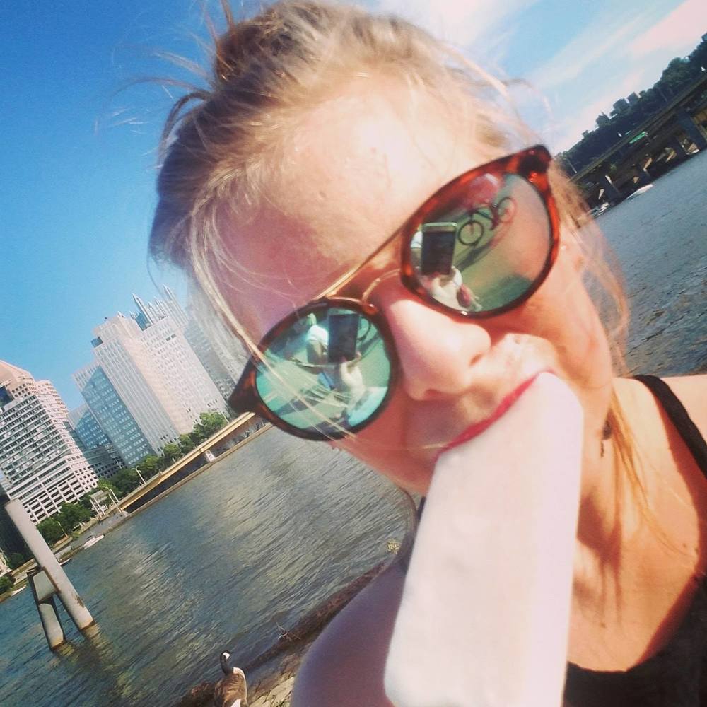 Meet your Posher, Ellen