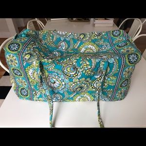Vera Bradley Large Duffel Bag in Peacock