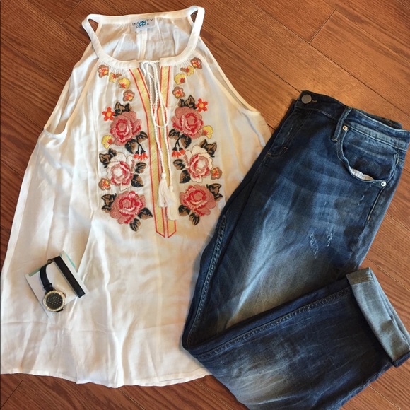 LAST One! Embroidered Halter Tunic- Small - Picture 6 of 6