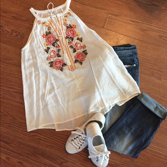 LAST One! Embroidered Halter Tunic- Small - Picture 3 of 6