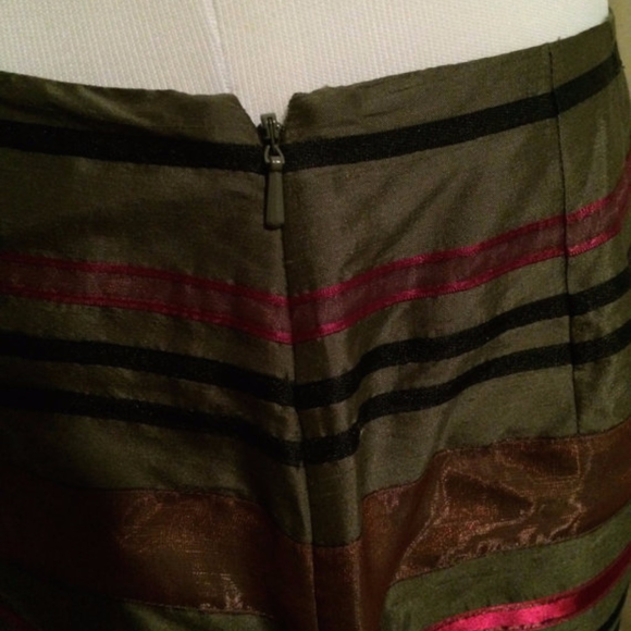 SOLD—Beautiful Alfani Silk Skirt Olive, Plum, & Black 8 - Picture 2 of 4