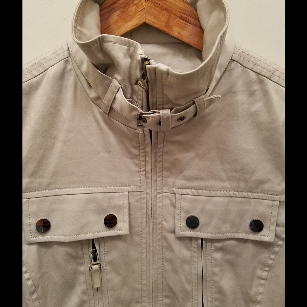 Hostpick!!! Zara Fully Lined Light Jacket - image 3