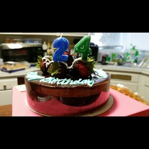 Meet your Posher, Violeta