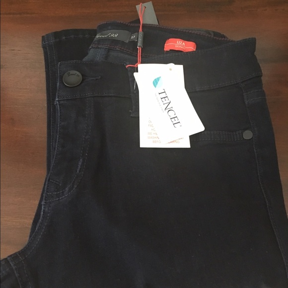 Anthropologie Level 99 Liza Jeans - Picture 2 of 3