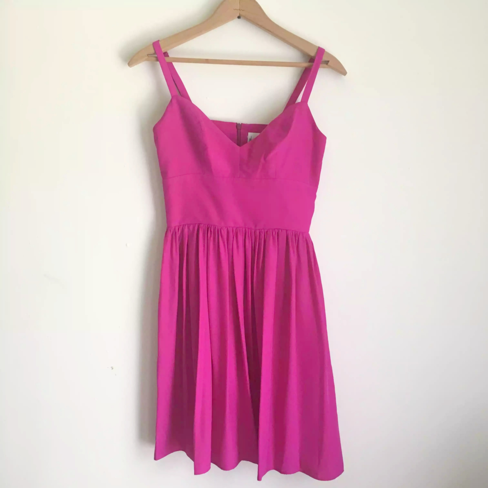 ✨HP✨Amanda Uprichard Dress