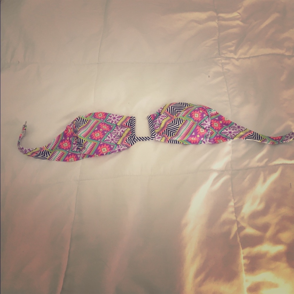 Strapless swimsuit top