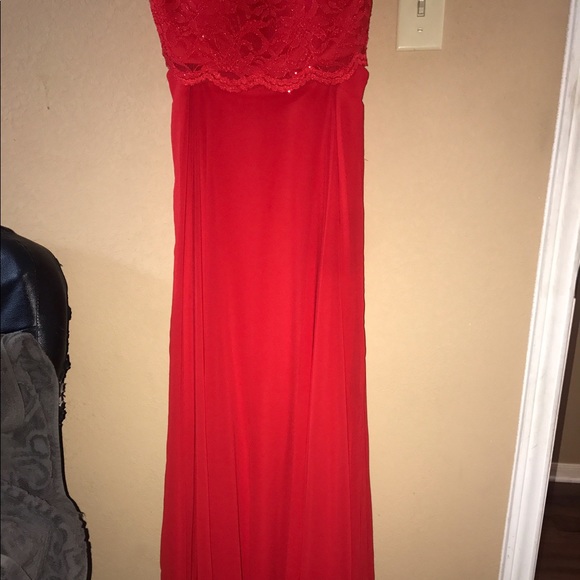 ruby red gown - Picture 4 of 4
