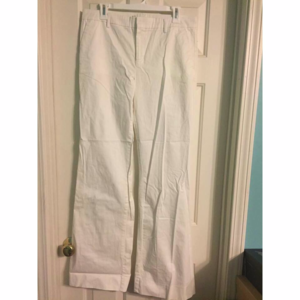 GAP Perfect White Khaki Pants